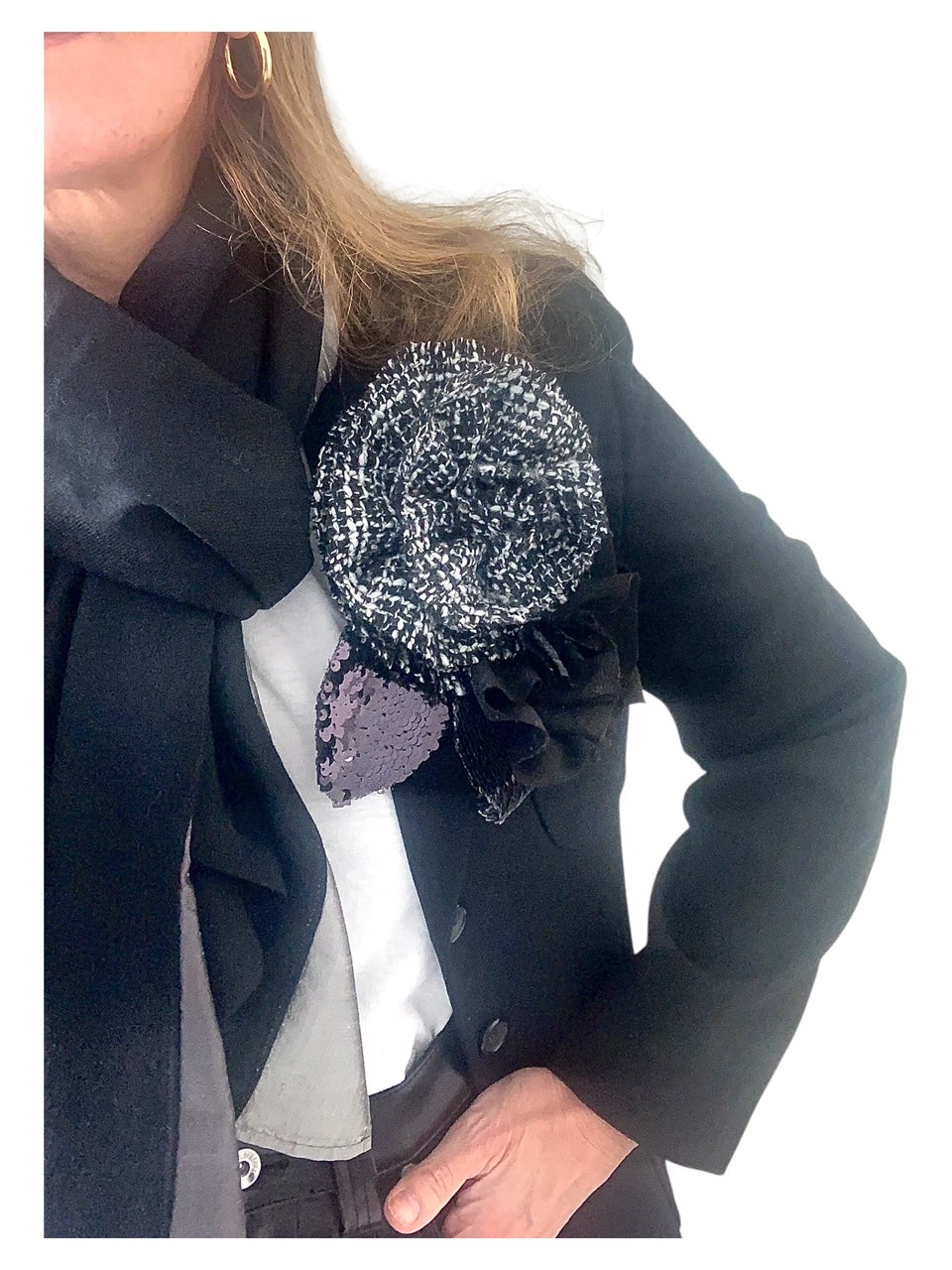Brooch | Tweed-Wool-Sequin Black&white Large