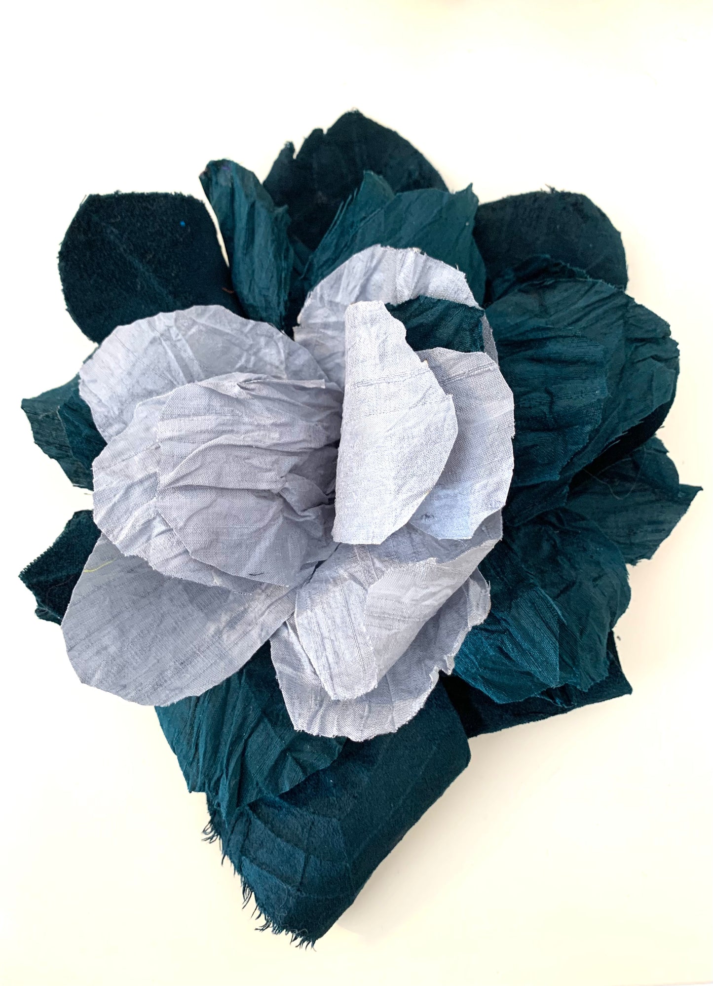 Brooch | Silk Light Gray-Petrol Blue Large