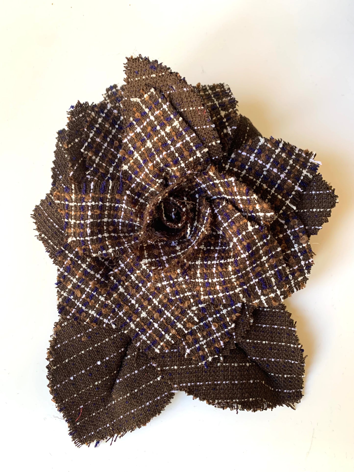 Flower Brooch | Wool Brown-White