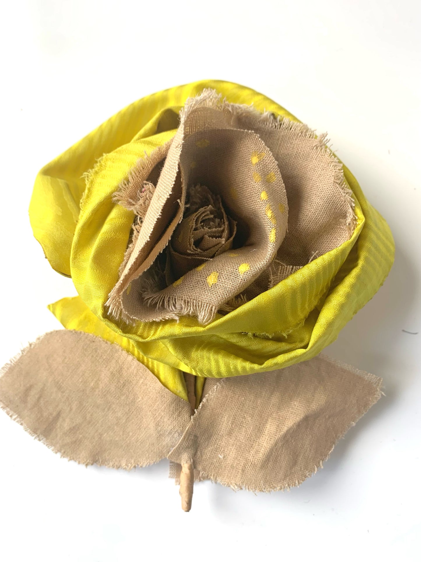 Brooch |  Linen-Taffetas Yellow&beige Large