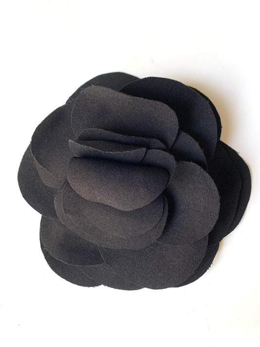 Flower Brooch | Wool Black Large
