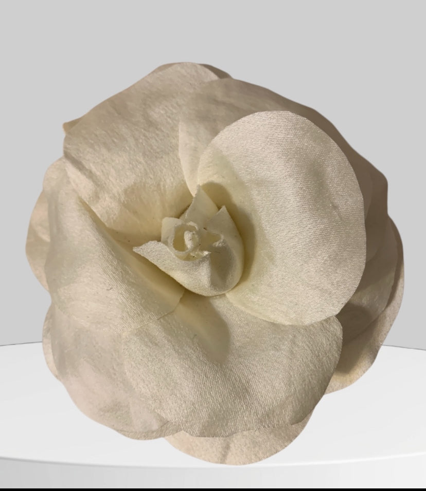 Flower Brooch | Silk Ivory Small